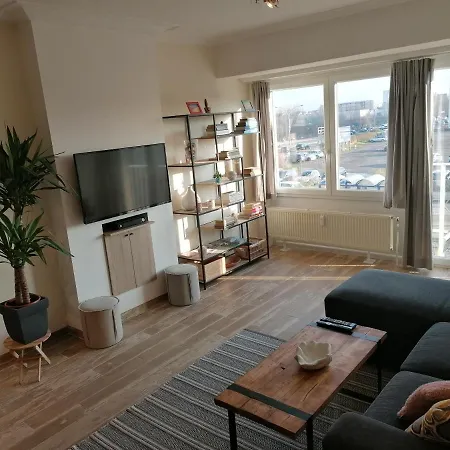 Vlak Aan Zee Apartman